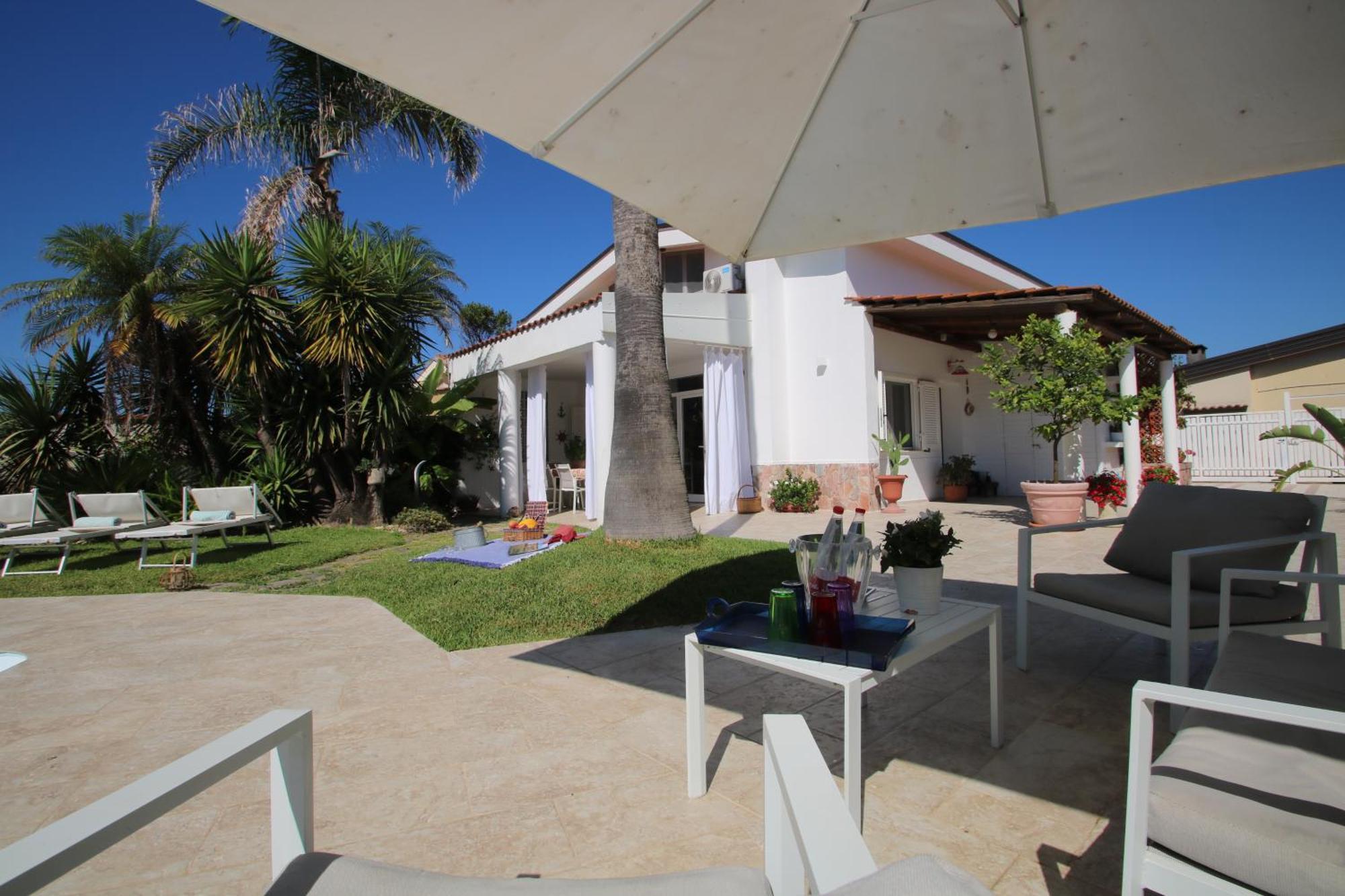 Edri Beach House - Villa Con Piscina Pontecagnano Exteriör bild